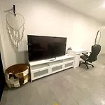 Boujee In Braddon - 1Bd 1Bth Apt